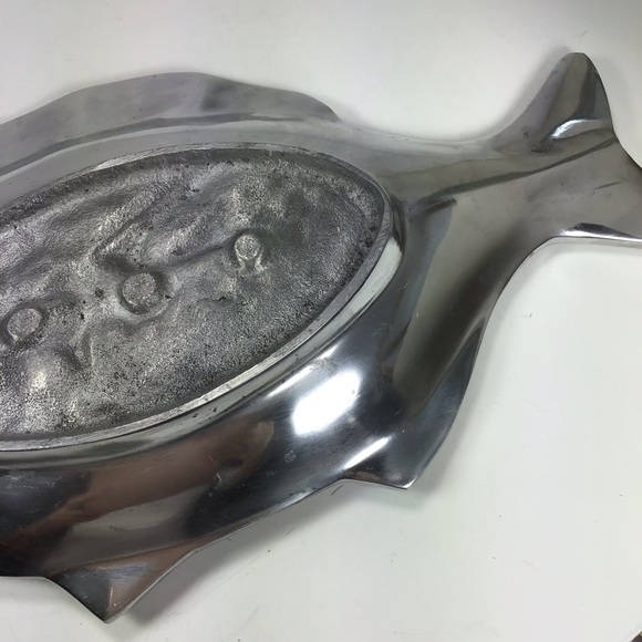 COPY - Vintage Fish Tray Aluminum Nautical Fish Serving Platter Cast Metal Fish… - Picture 8 of 8